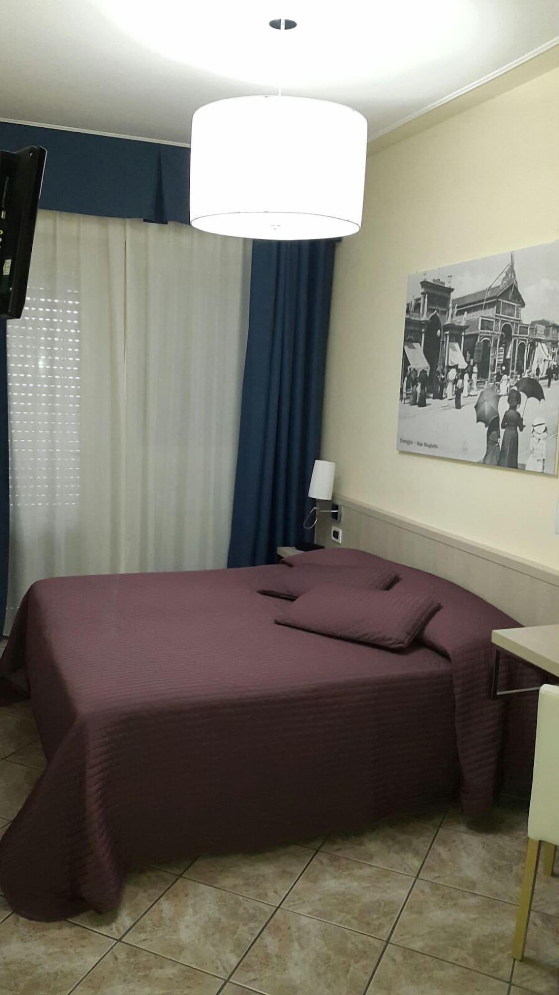Hotel Bella Riviera Lungomare เวียเรจโจ ภายนอก รูปภาพ