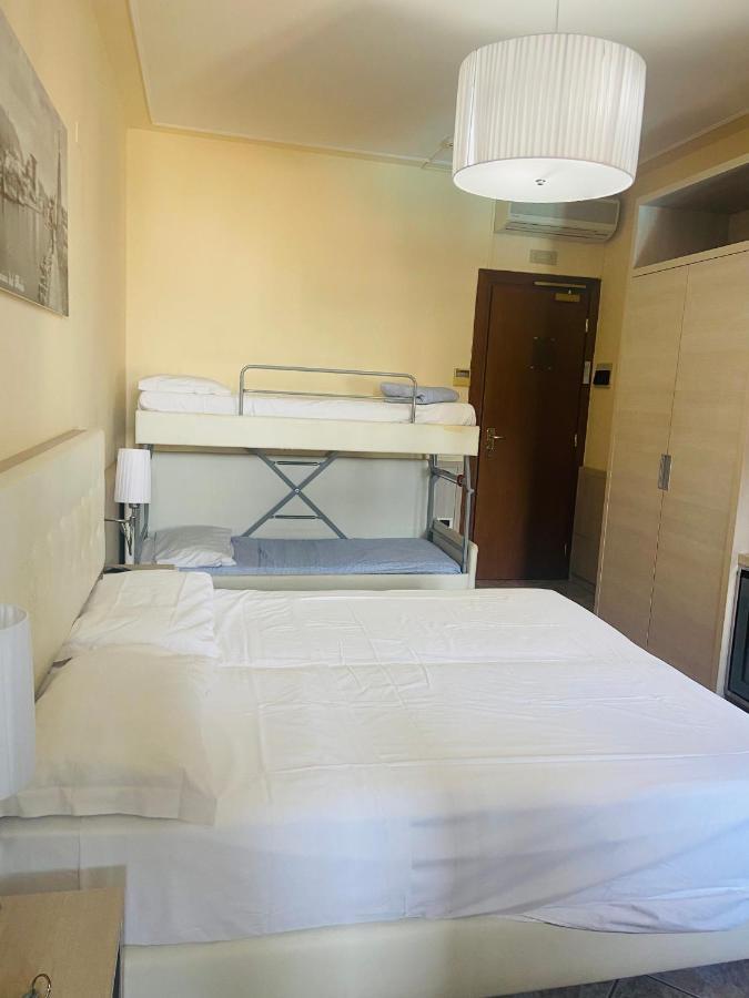 Hotel Bella Riviera Lungomare เวียเรจโจ ภายนอก รูปภาพ