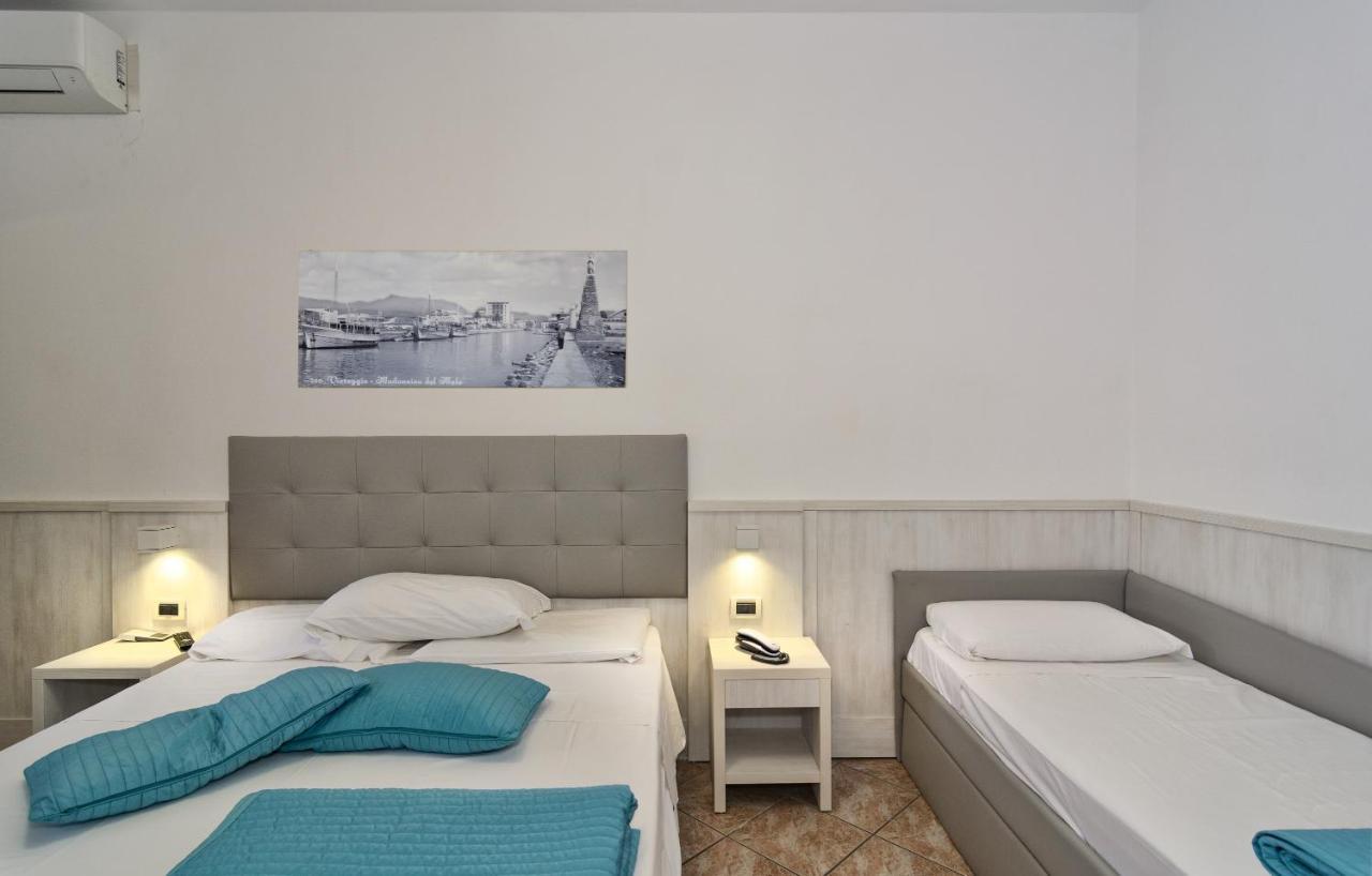 Hotel Bella Riviera Lungomare เวียเรจโจ ภายนอก รูปภาพ